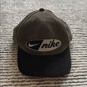Vintage Nike Men's Olive and Black Cap